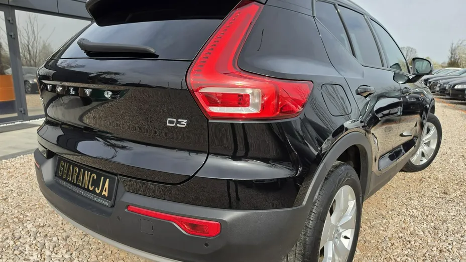VOLVO XC40 -