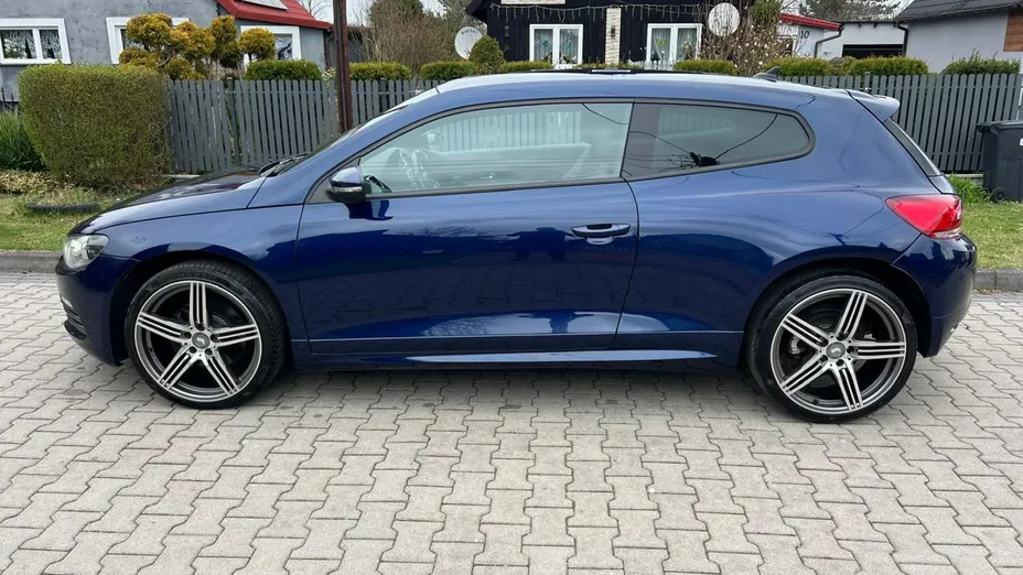 VOLKSWAGEN Scirocco -