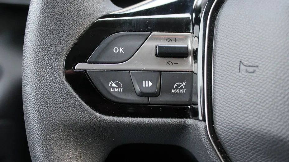 PEUGEOT Partner -
