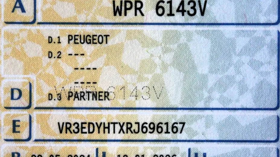 PEUGEOT Partner -