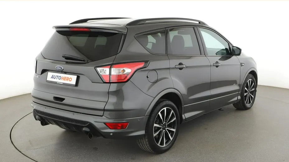 FORD Kuga -