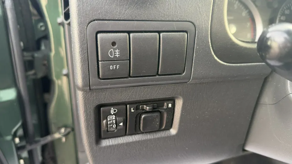 SUZUKI Jimny -
