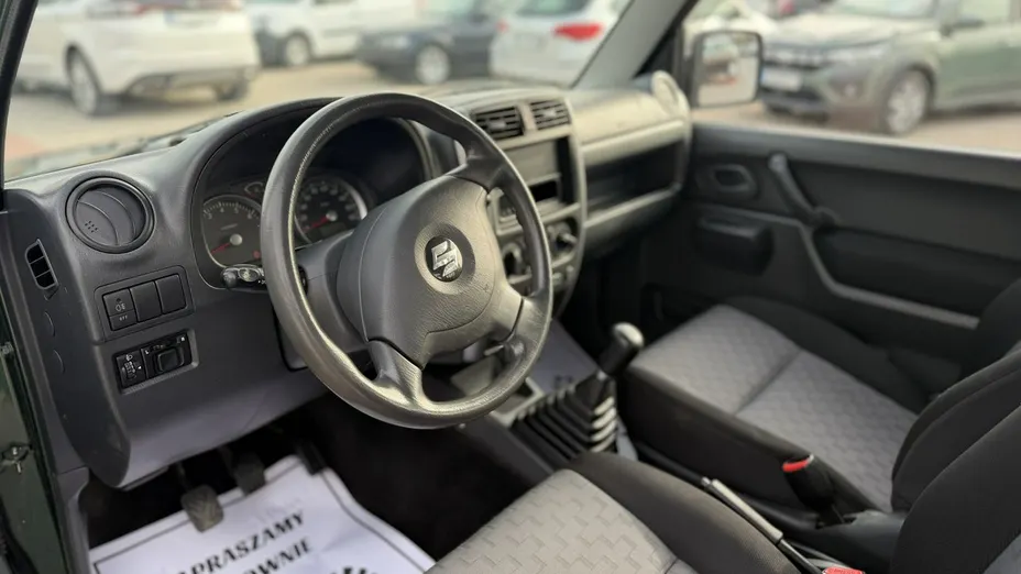 SUZUKI Jimny -