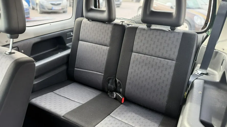 SUZUKI Jimny -
