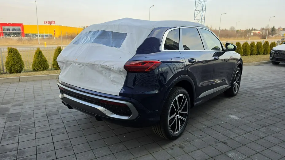 AUDI Q5 -
