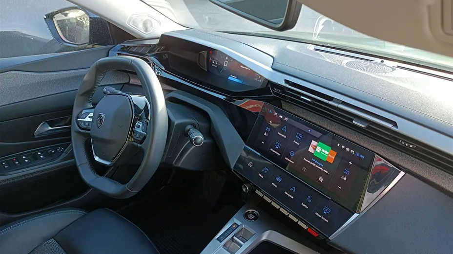 PEUGEOT 308 -
