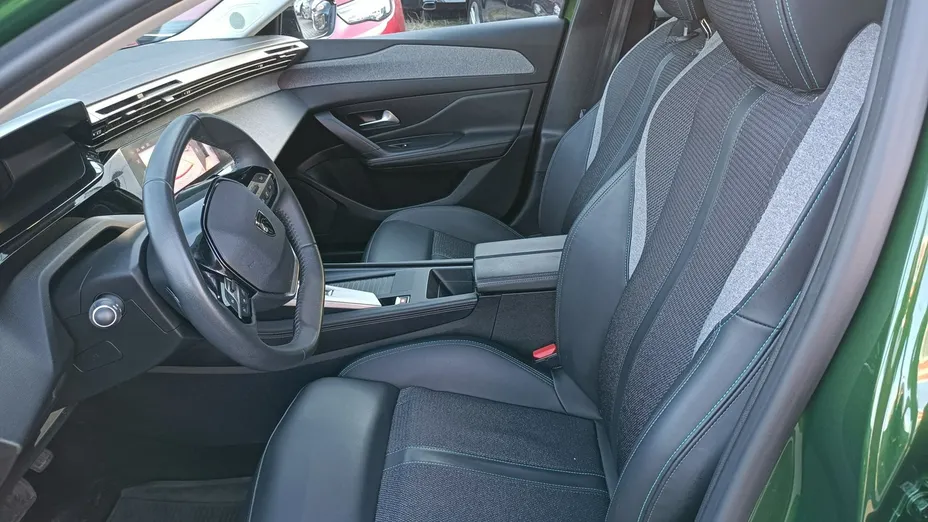 PEUGEOT 308 -