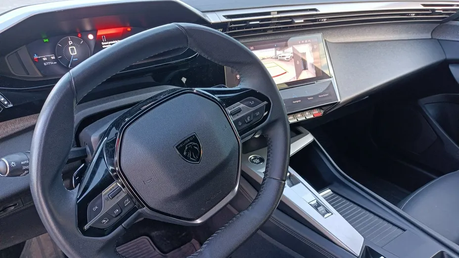 PEUGEOT 308 -