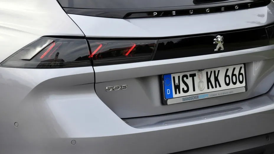 PEUGEOT 508 -