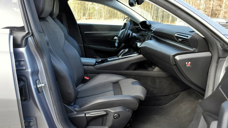 PEUGEOT 508 -