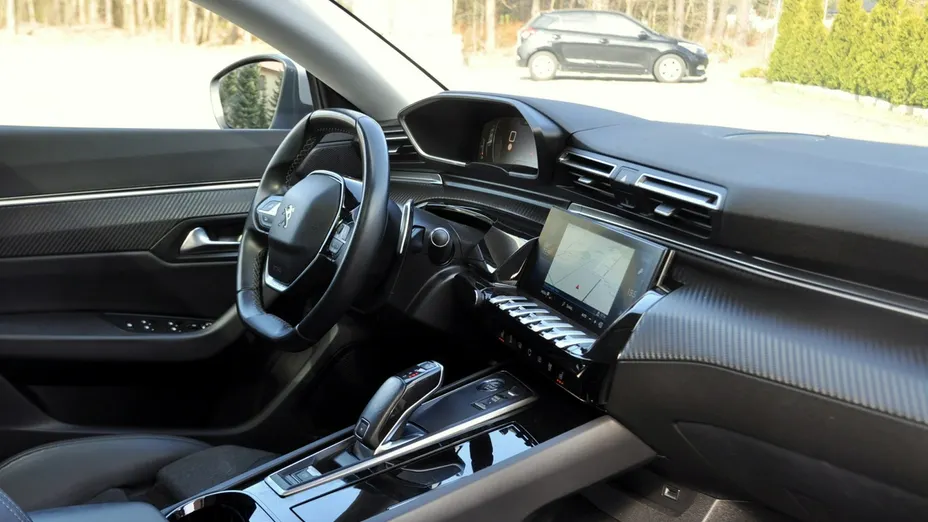 PEUGEOT 508 -