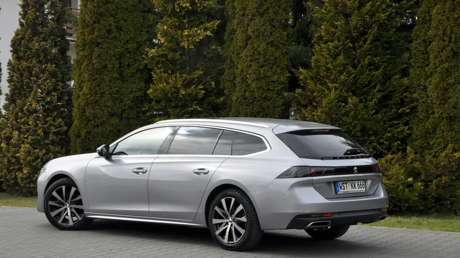 PEUGEOT 508 -