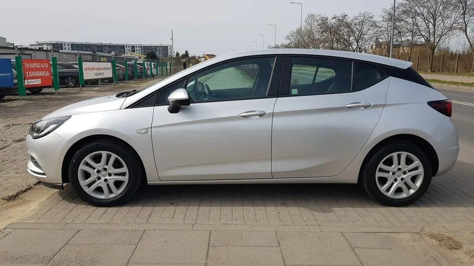 OPEL Astra -