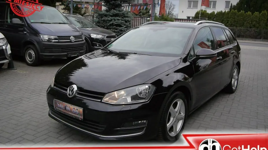 VOLKSWAGEN Golf -