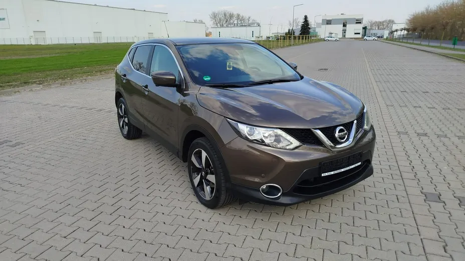 NISSAN Qashqai -