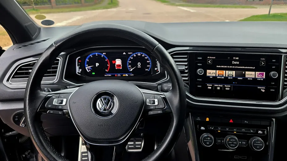 VOLKSWAGEN T-ROC -