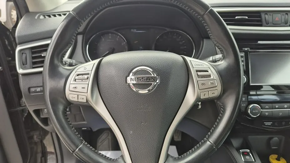 NISSAN Qashqai -