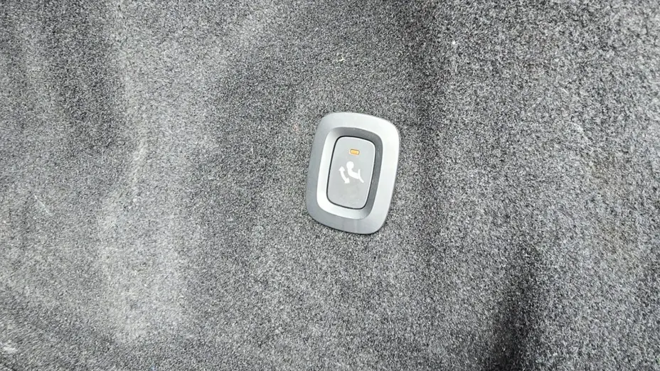 VOLVO XC60 -