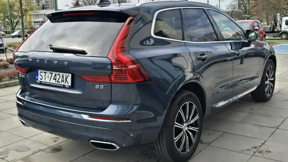 VOLVO XC60 -