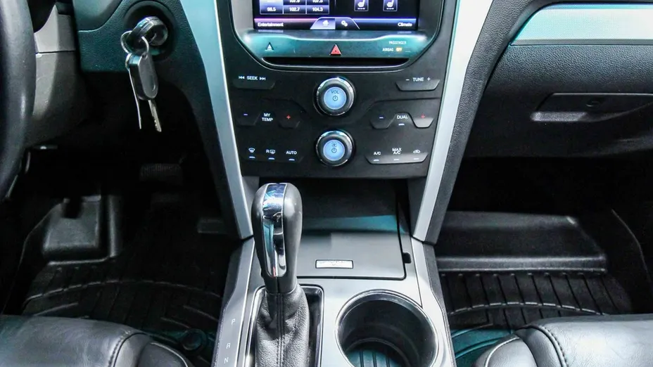 FORD Explorer -