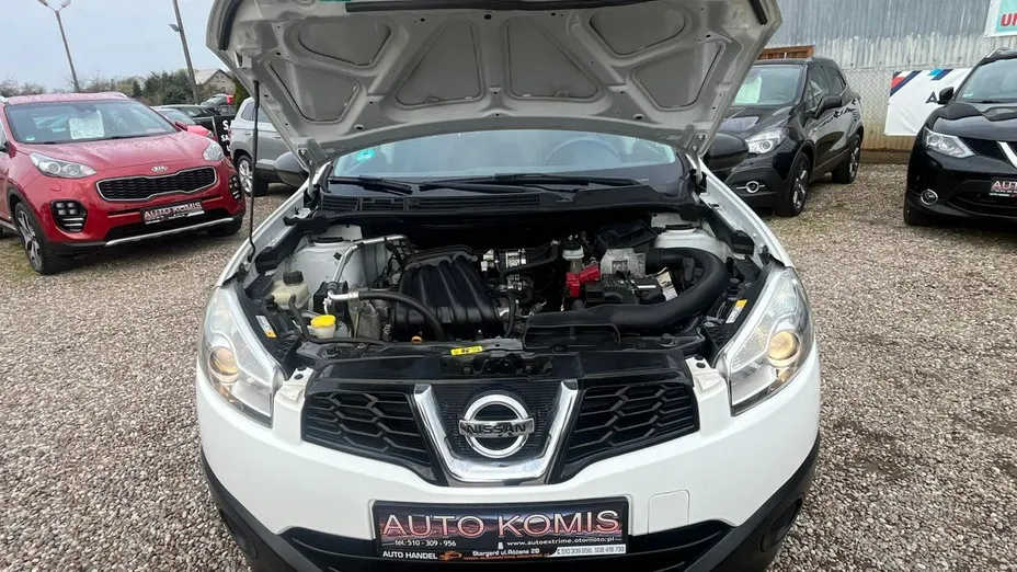 NISSAN Qashqai -