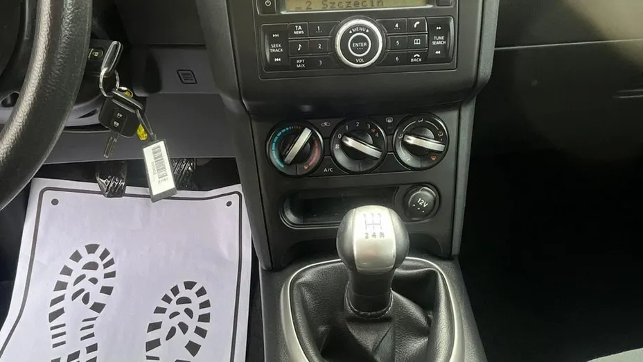NISSAN Qashqai -