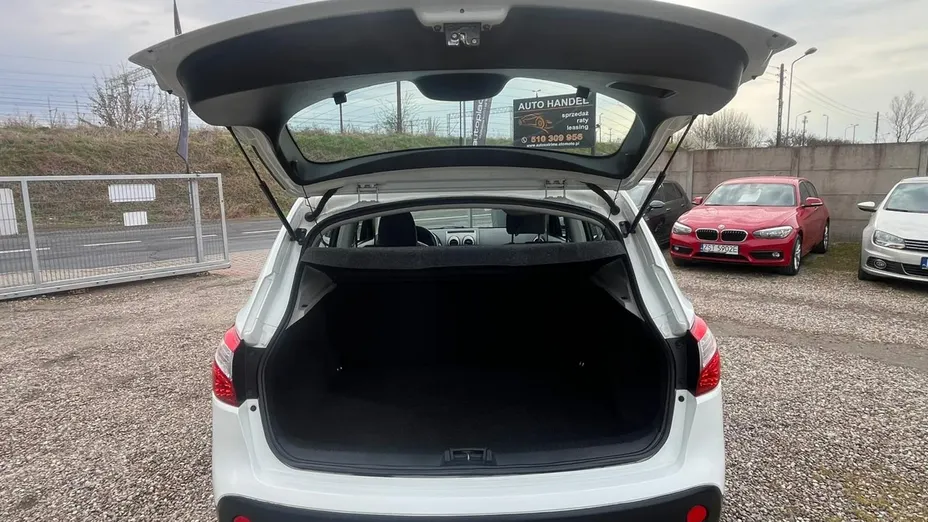 NISSAN Qashqai -