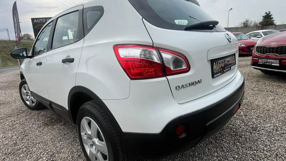 NISSAN Qashqai -