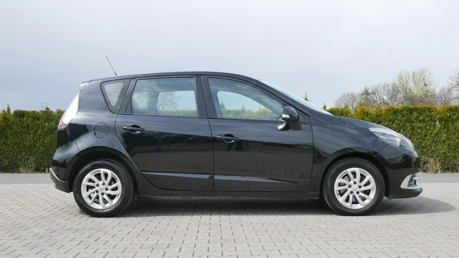 RENAULT Scenic -