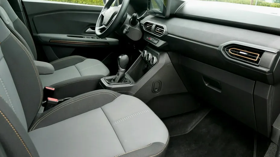 DACIA Jogger -
