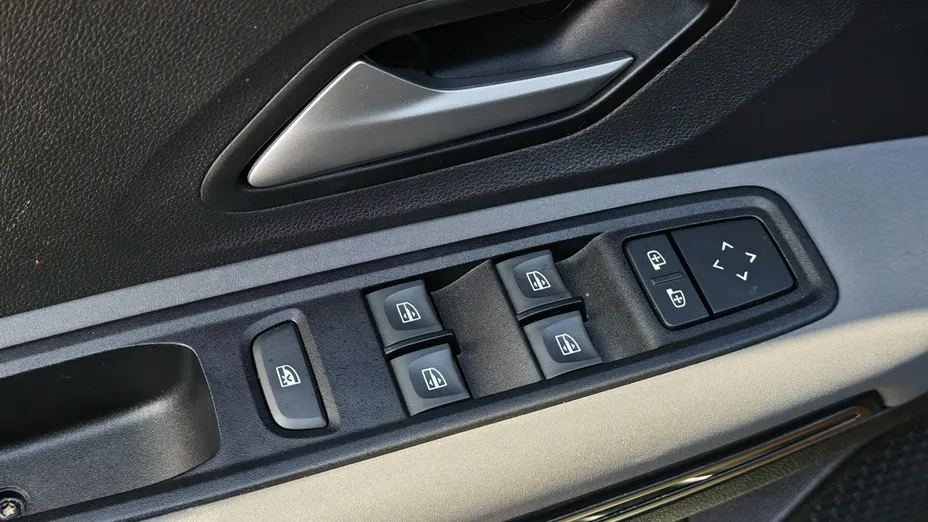 DACIA Jogger -