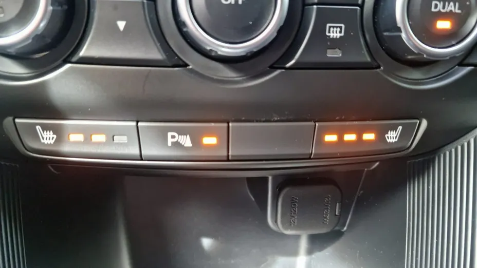 MAZDA CX-5 -