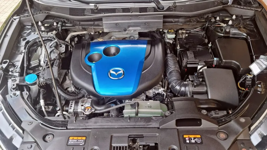 MAZDA CX-5 -