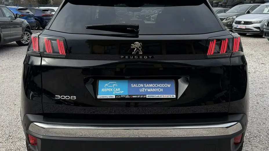 PEUGEOT 3008 -