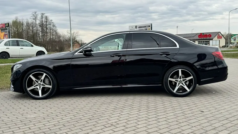 MERCEDES-BENZ E Klasa -