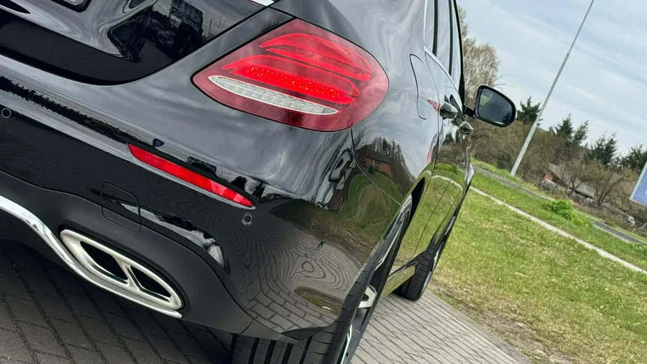 MERCEDES-BENZ E Klasa -