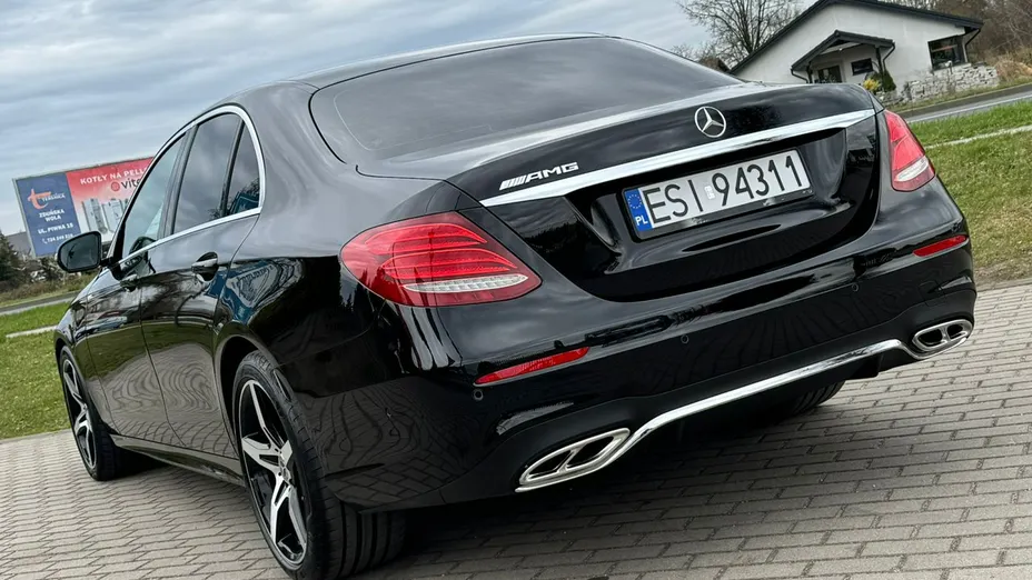 MERCEDES-BENZ E Klasa -