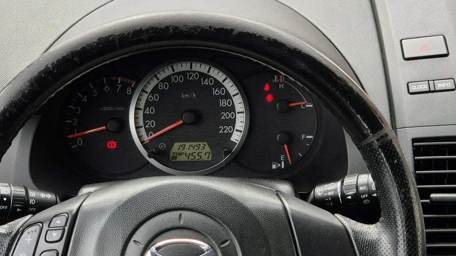 MAZDA 5 -