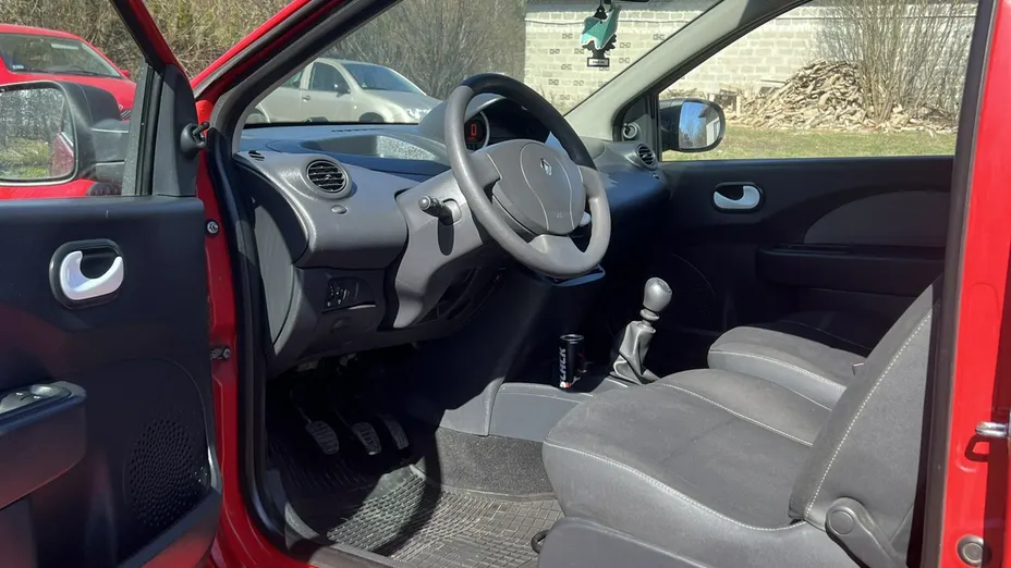 RENAULT Twingo -