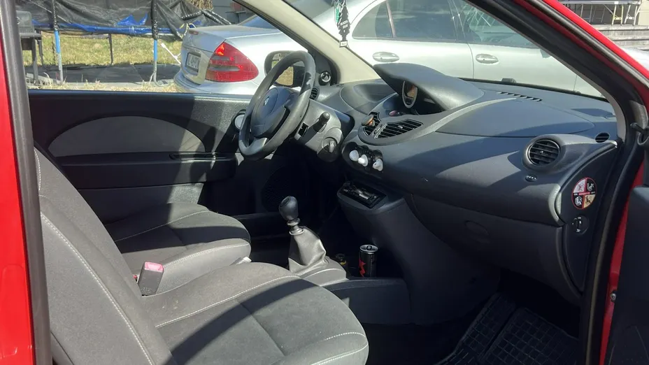 RENAULT Twingo -