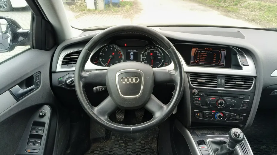 AUDI A4 -