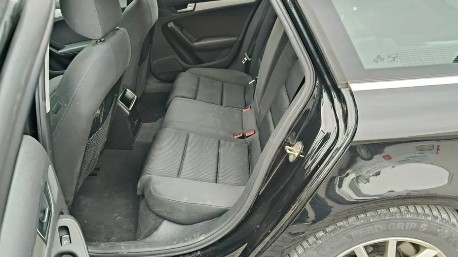 AUDI A4 -
