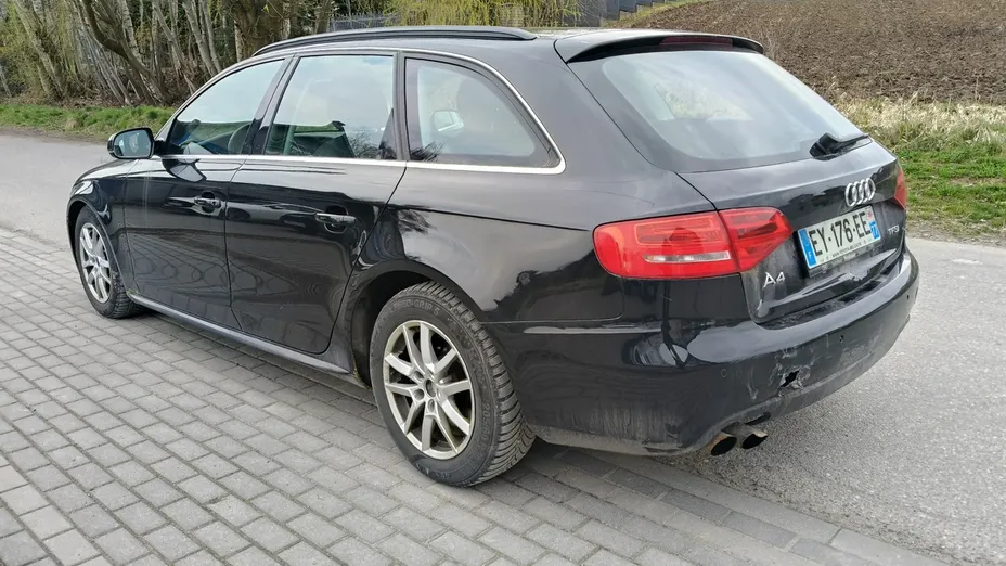 AUDI A4 -
