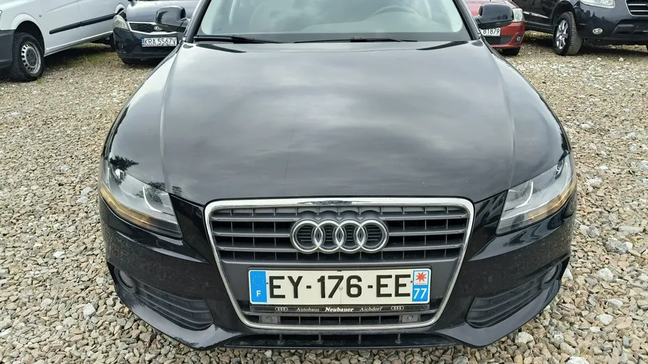 AUDI A4 -