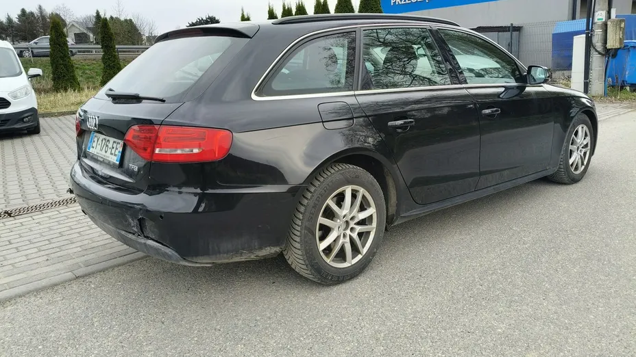AUDI A4 -