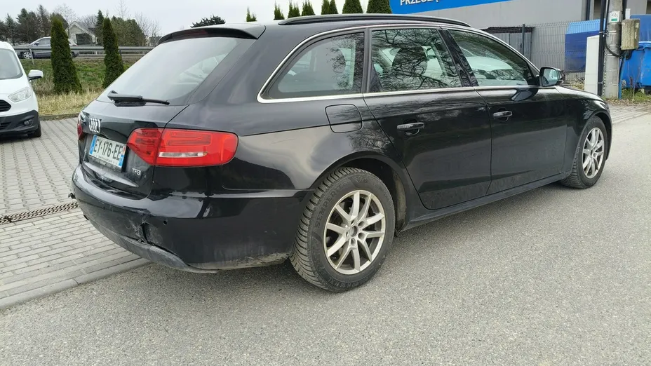 AUDI A4 -