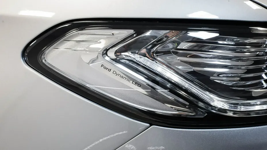 FORD Mondeo -