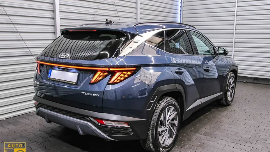 HYUNDAI Tucson -