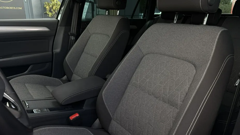VOLKSWAGEN Passat -
