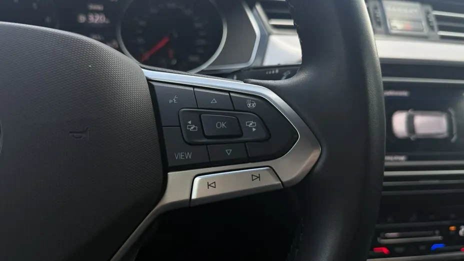VOLKSWAGEN Passat -